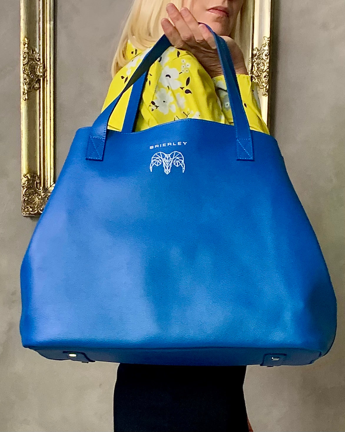 Classic Tote Azure Blue