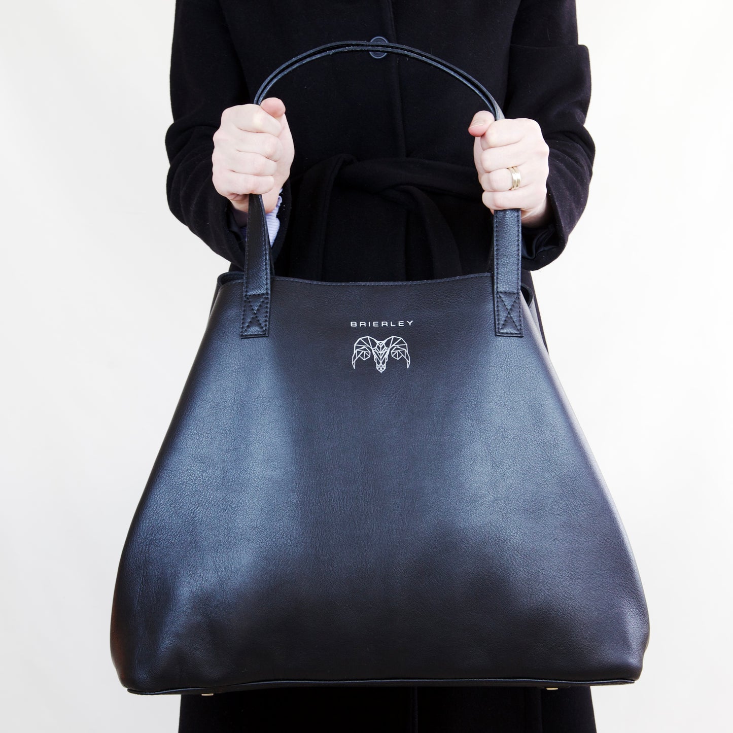 Classic Tote Black