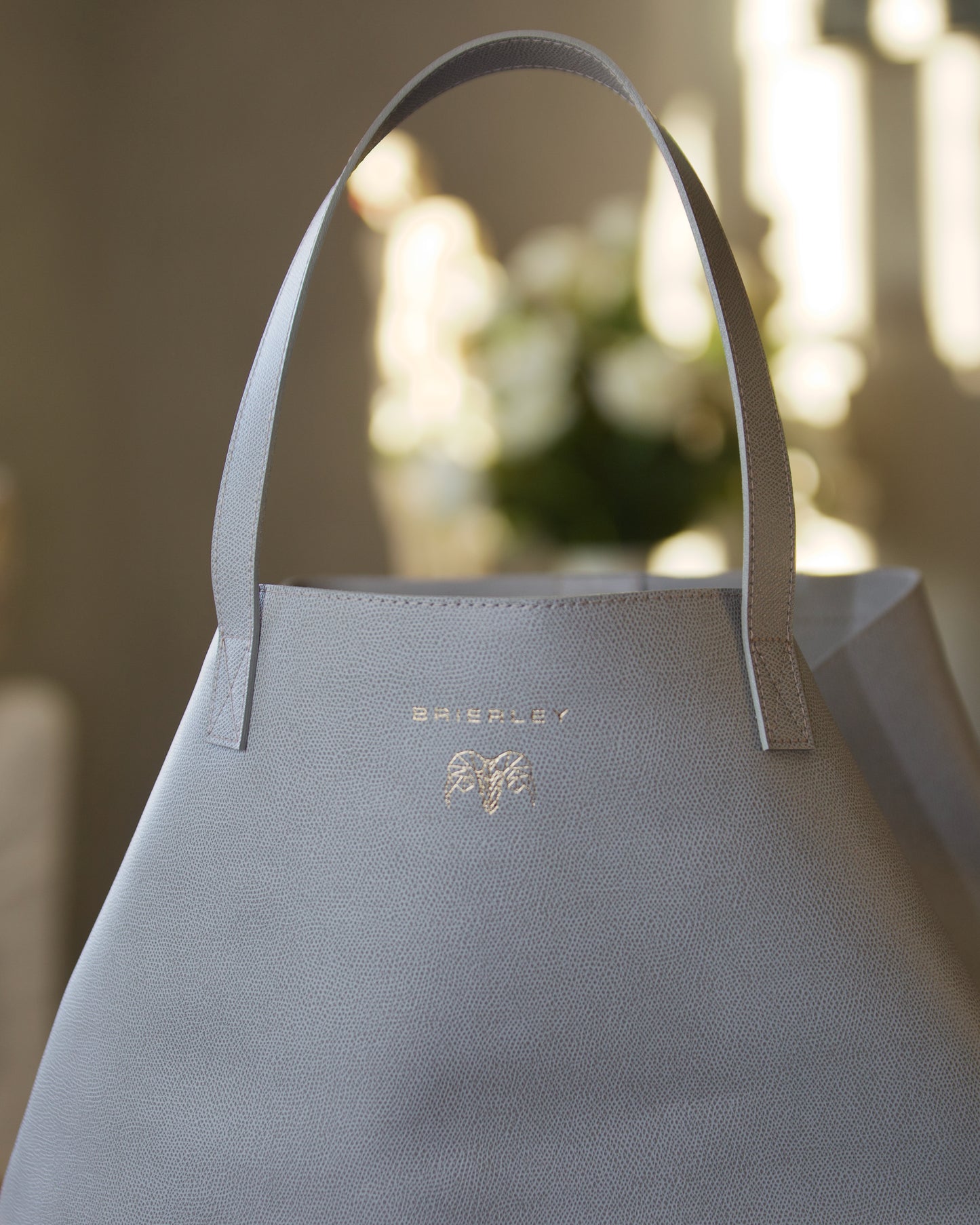 Classic Tote Platinum