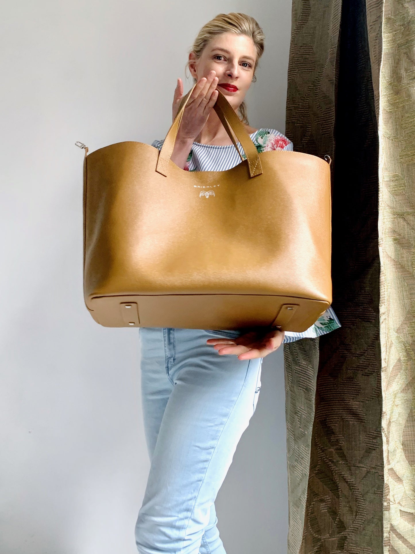 Classic Tote Honey