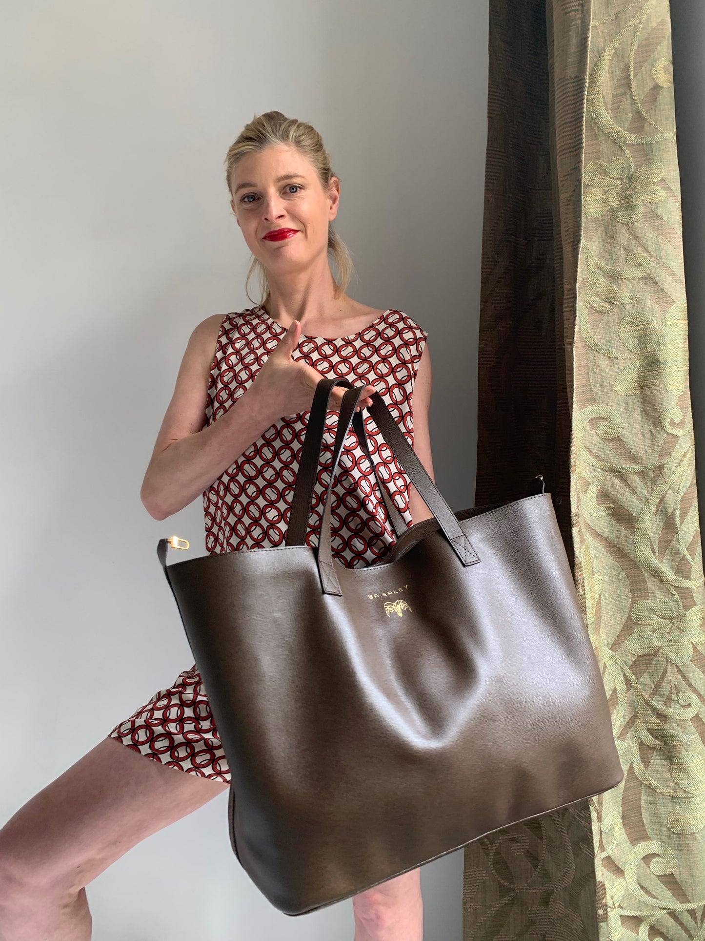 Classic Tote Sepia